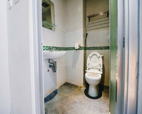 RedDoorz @ Jalan Krakatau Medan, Réserver Hôtel Medan Sumatra