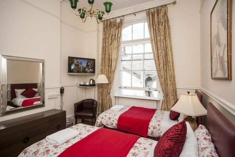 Classic Hyde Park Hotel