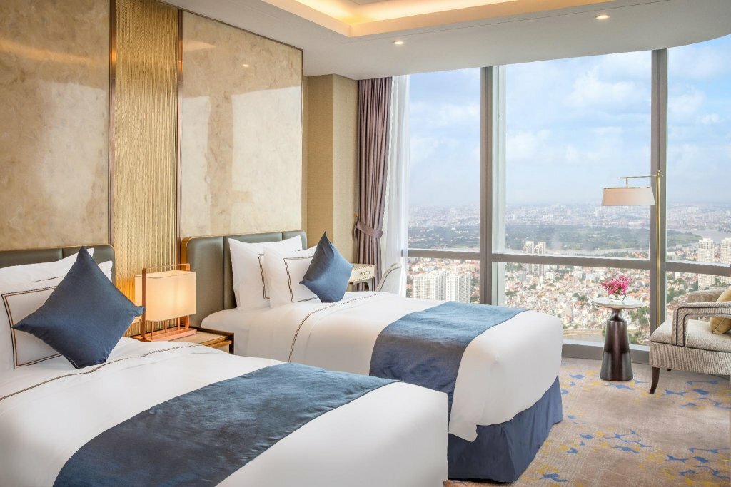 Vinpearl Landmark 81 Autograph Collection