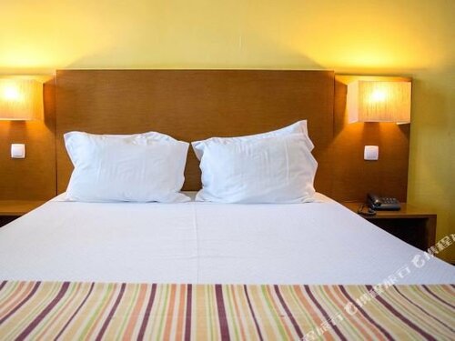 Hotel Xaguate, Rezervați Hotel São Filipe 