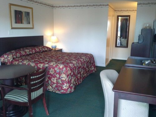 Inn Towne Motel, Book Motel Herkimer New York State