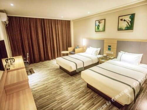 City Comfort Inn Beihai RT-Mart High Speed Railway Station, Rezerwuj Hotel Tanie Hotele w Beihai