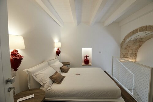 Iulius Suite & spa, Забронировать Курортный отель СПА-отели Конверсано, SPA-услуги