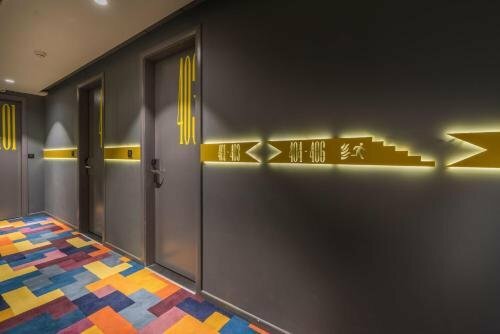 Hotel B plus L, Забронировать Отель Отели Telangana 3 звезды, 3*