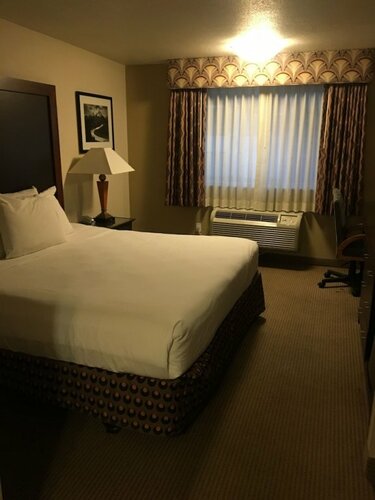 Shilo Inn Rose Garden, Забронировать Отель Портленд Willamette Valley, рядом с Исторический музей Oregon Nikkei Legacy Center