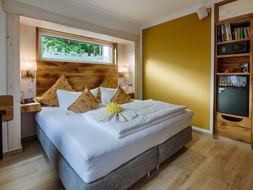Hotel Blumenbach, Забронировать Отель Марцан-Хеллерсдорф Берлин