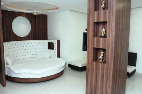 Hotel City Walk, Забронировать Отель Отели Бхопала с парковкой, Парковка