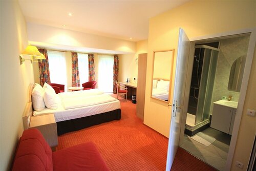 Hotel Val de l'Our, Reservar Hotel Burg-Reuland 
