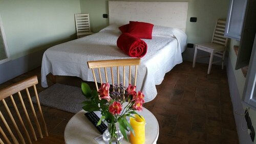 Scalette di Piazza B&B, Забронировать Отель «постель и завтрак» Монтальчино Валь д’Орча