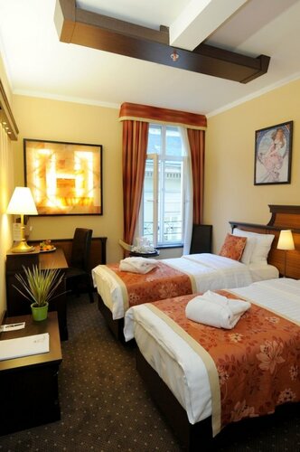 Residence Baron Hotel, Varaa Hotelli Hotellit Budapest uima-altaalla, Uima-allas