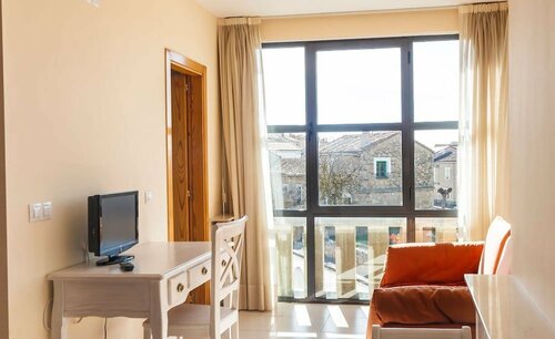 Hotel Rural La Consulta De Isar, Забронировать Отель Исар 