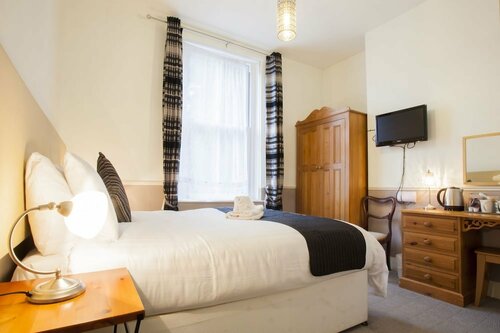 The Camberley, Book Bed and Breakfast 4-stjernede hoteller i Merseyside, 4*