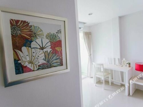 The Terrace Hotel, Rezervați Hotel Nakhon Si Thammarat South Thailand