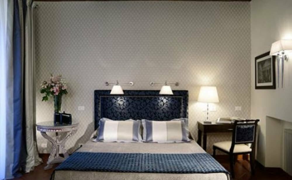 Frattina 122 Guest House