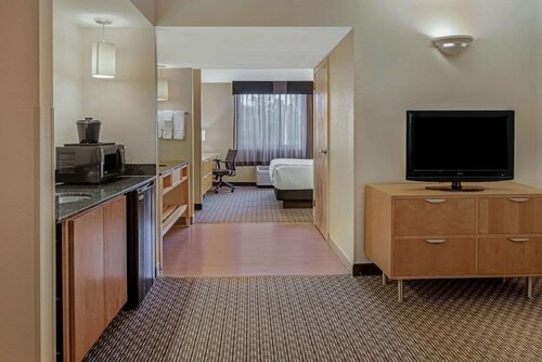 La Quinta by Wyndham Naples Downtown, Забронировать Отель Нейплс Southwest Florida