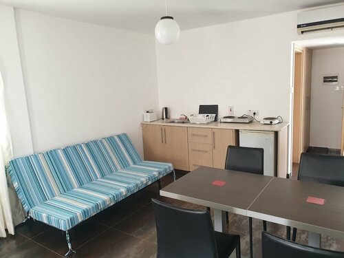 Napa City Apartments, Boek Appartement Famagusta Hotels met een Zwembad, Zwembad