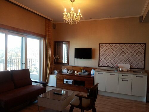 Zenith Hotel, Забронировать Отель Отели Гонам с парковкой, Парковка