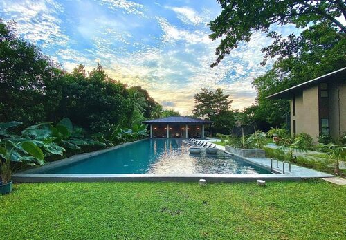 The Henry Resort Dumaguete, Забронировать Отель Отели Думагете с бассейном, рядом с Университет Силлиман, Бассейн