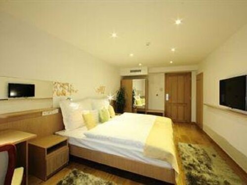 Boutique Hotel Malomkert, Reservar Hotel Veszprem Central Transdanubia