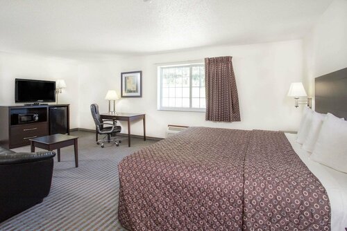 Super 8 by Wyndham Cedar Falls, Prenota Hotel Cedar Falls Iowa