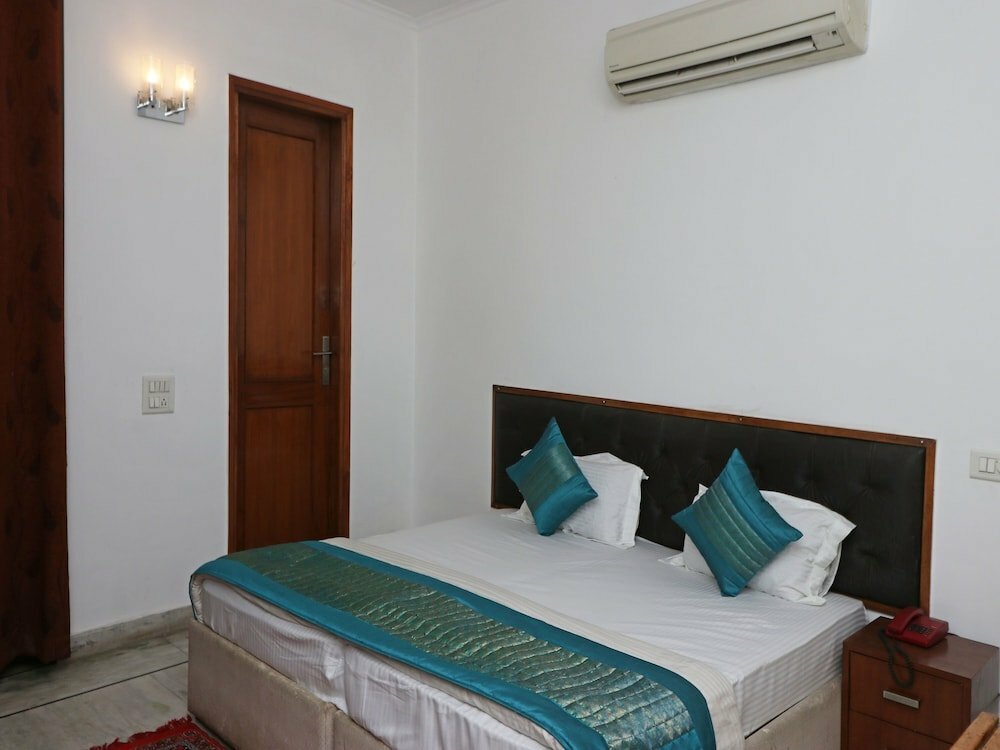 Oyo 11434 Shweta Inn