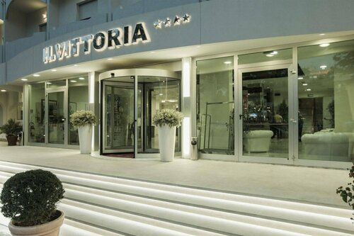 Hotel Vittoria, Забронировать Отель Отели Риччоне с парковкой, Парковка