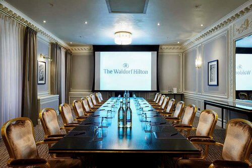 The Waldorf Hilton, Varaa Hotelli 4 tähden hotellit kohteessa Merseyside, 4*