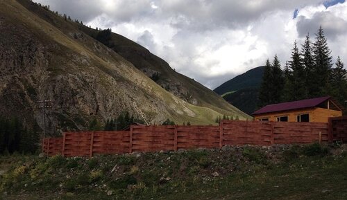 База Отдыха Красные Ворота, Забронировать База отдыха Отели Улаганского района - Республика Алтай с парковкой, Парковка
