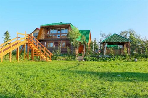 Desatka Guest house, Book Pension Sverdlovsk hoteller med pool, Swimmingpool