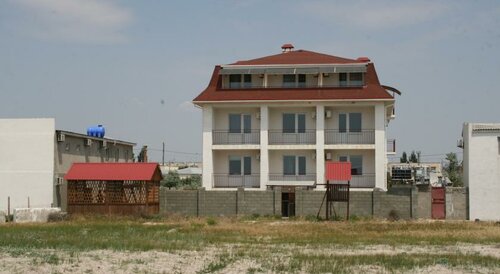 Letnij Domik Yug Guest House, Rezervovat Penzión Shtormovoe 