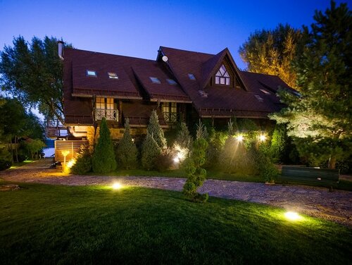 Отель Old House Resort & Spa, Забронировать Курортный отель Отели Ростовской области с парковкой, Парковка