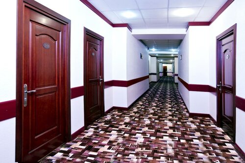 Аврора, Забронировать Отель Отели Новосибирска с парковкой, Парковка