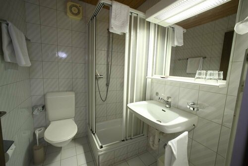 Hotel Alpha Thun, Prenota Hotel Gwatt 
