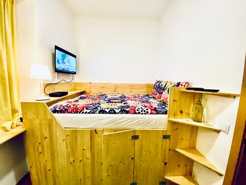 Hostel Crespo, Забронировать Хостел Хостелы Лиссабона, рядом с Концертный зал Coliseu dos Recreios, Хостел