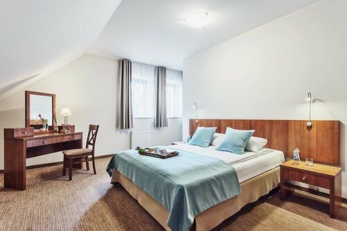 Hotel Modrzewiowy Dwór, Забронировать Отель Гливице Katowice Urban Area