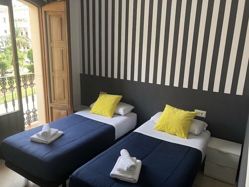 Flats Friends Plaza de la Reina, Забронировать Гостевой дом Гостевые дома Коста-де-Валенсии, Гостевой дом