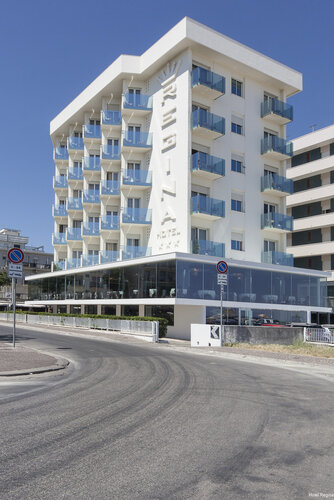 Hotel Regina Fronte Mare, Забронировать Отель Мирамаре Римини
