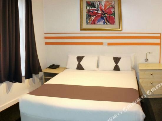 Clapham South Belvedere Hotel