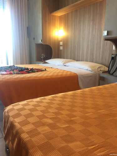 Hotel Ridens, Забронировать Отель Отели Визербелла с парковкой, Парковка