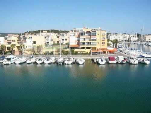 Hôtel Port Beach, Забронировать Отель Грюиссан Корбьер