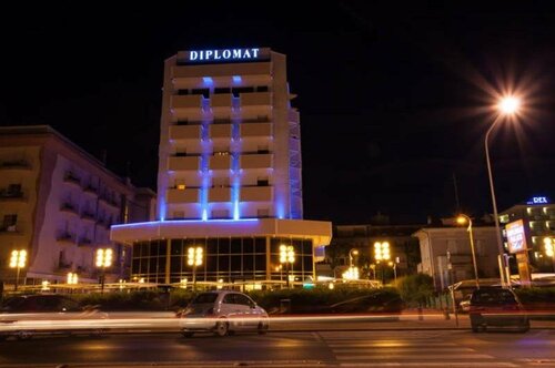 Hotel Diplomat Palace, Забронировать Отель Римини - центр города Римини