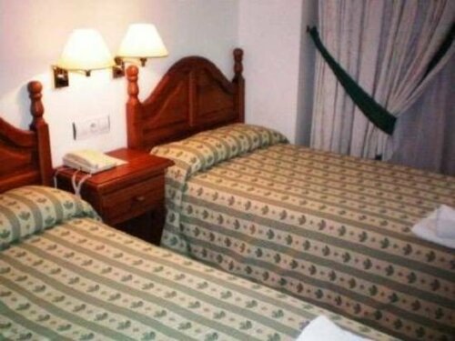Hotel Clemente, Varaa Hotelli Barbastro Somontano