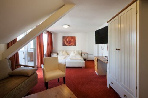 Hotel Lokomotive, Брондау Қонақ үй Innere Stadt 