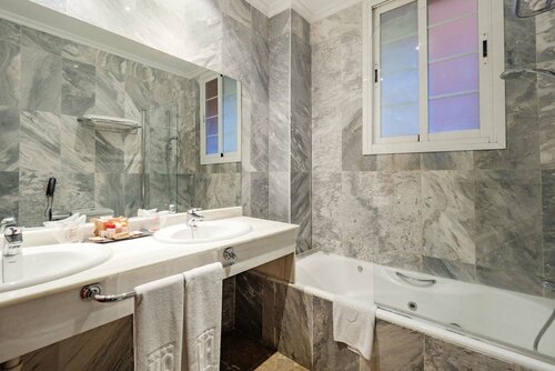 Hotel Artmadams, Забронировать Отель Отели Пальма-де-Майорка с завтраком, рядом с Замок Беллвер, Завтраки