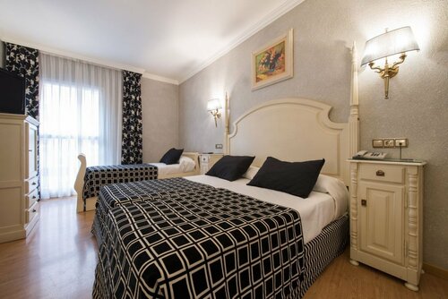 Salles Hotel Málaga Centro, Забронировать Отель Малага - центр Малага