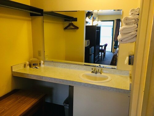 Budget Inn Caravan Motel, Prenota Motel Hotel a Missouri con parcheggio, Parcheggio