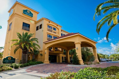 La Quinta by Wyndham Fort Walton Beach, Забронировать Отель Форт-Уолтон-Бич Emerald Coast