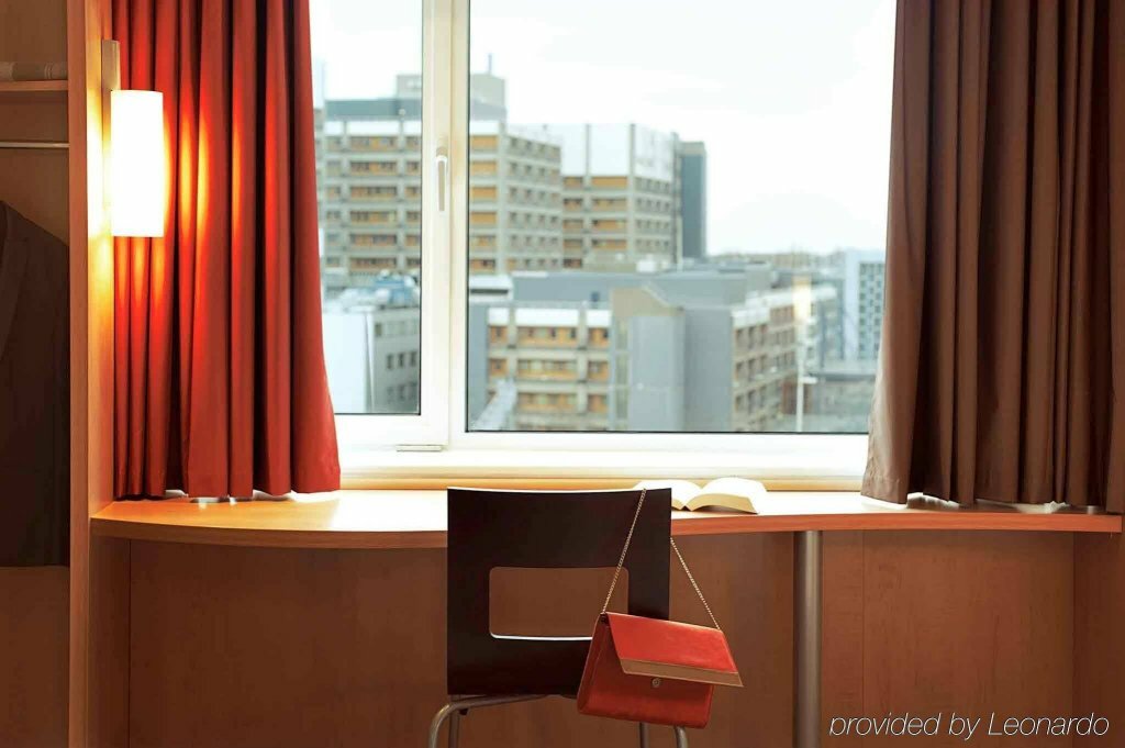 Golden Tulip Suites - Dubai