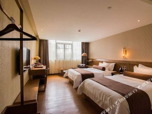 James Joyce Coffetel Guangzhou Railway Station Sanyuanli Metro Station, Boek Hotel Guangdong Hotels met Parkeerplaats, Parkeren