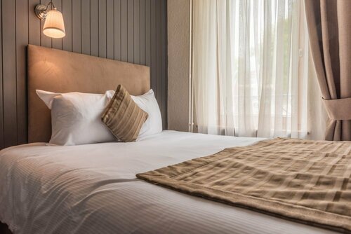 Hôtel de l'Ange, Rezervovat Hotel Nyon Lausanne